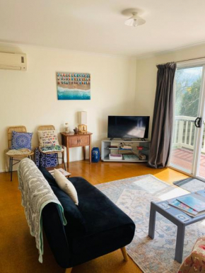 Phillip Island Central Cowes Pet Friendly Wifi Linen Towels Included Beach House, Cowes